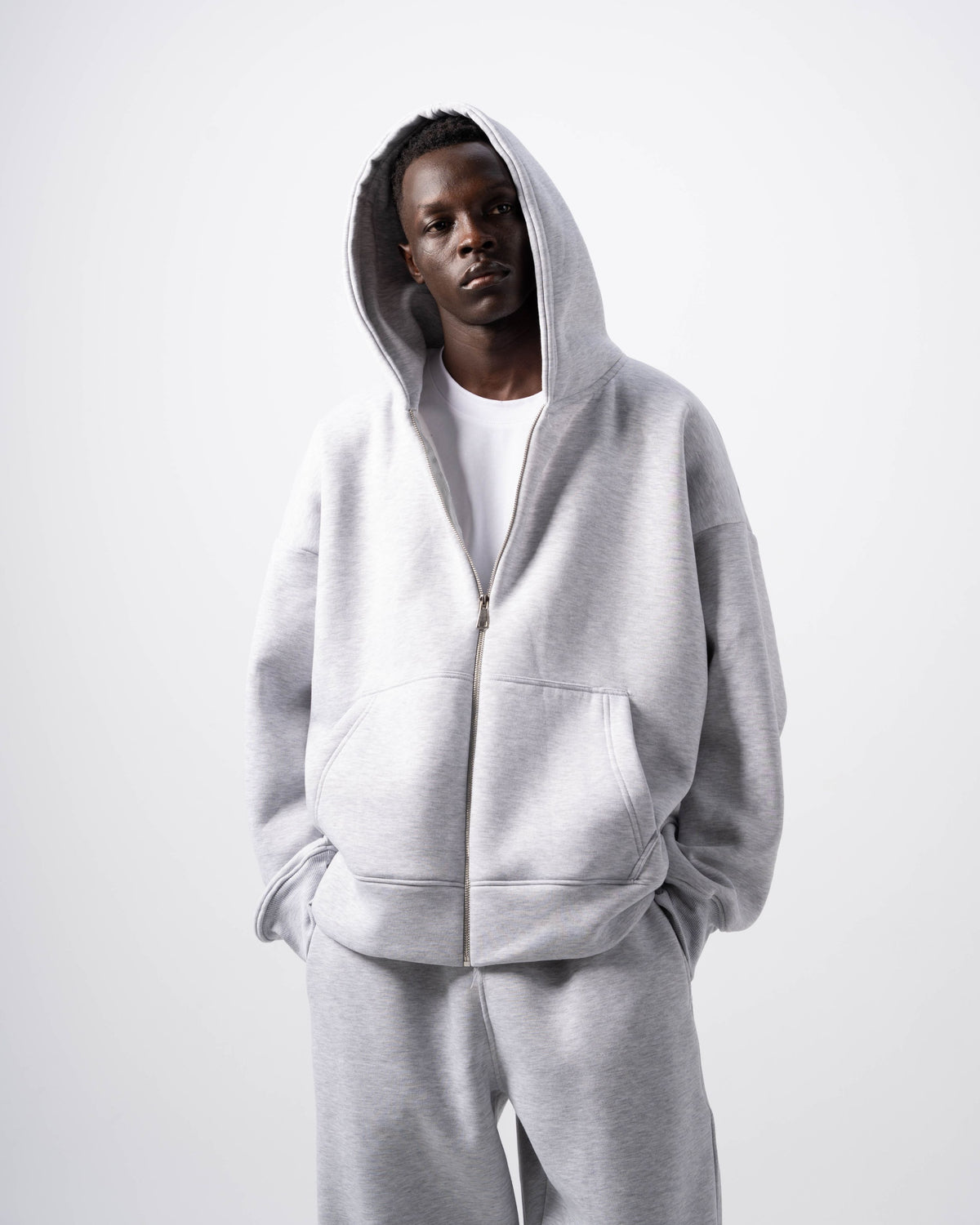 ZIP-UP HOODIES